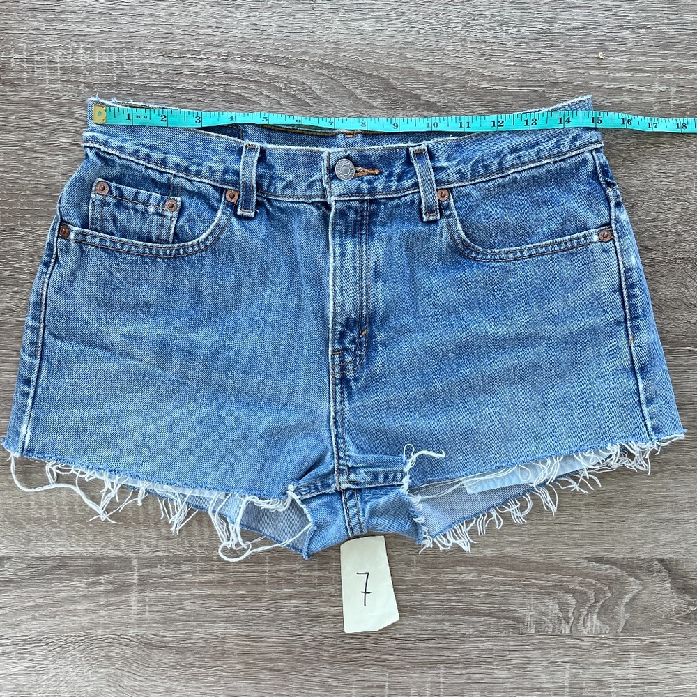 Vintage Levi's 505 high waist denim cutoff shorts - Picture 3 of 11